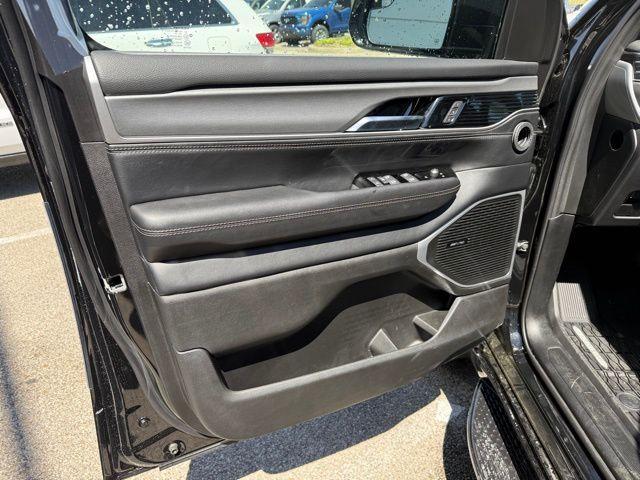 new 2025 Jeep Wagoneer car, priced at $75,987