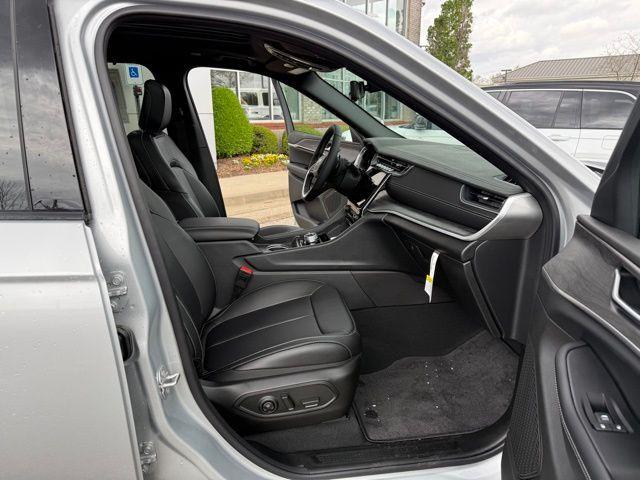 new 2025 Jeep Grand Cherokee L car, priced at $48,982