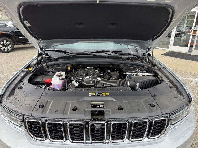 new 2025 Jeep Grand Cherokee L car, priced at $48,982