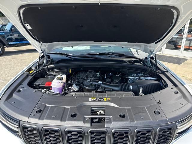 new 2025 Jeep Grand Cherokee L car, priced at $49,820