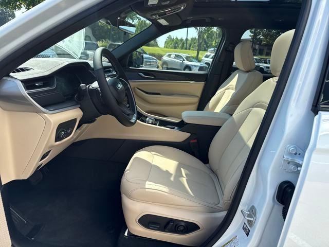 new 2025 Jeep Grand Cherokee L car, priced at $49,820