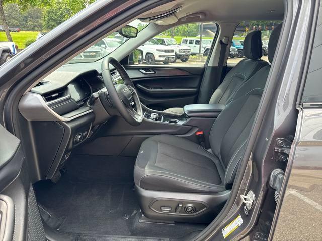used 2023 Jeep Grand Cherokee L car, priced at $28,799