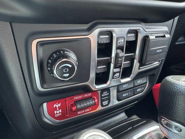 used 2023 Jeep Gladiator car, priced at $43,487
