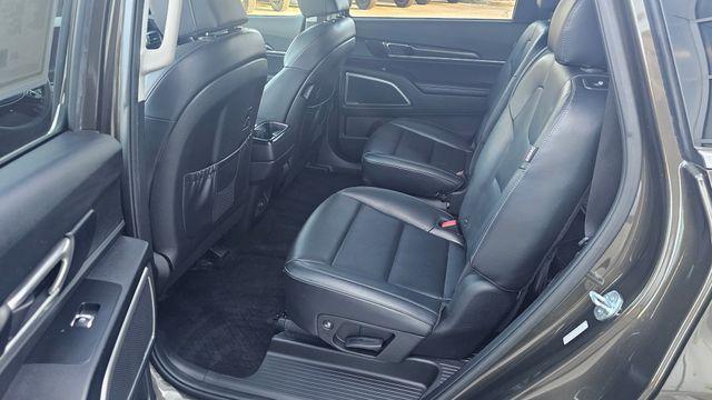 used 2023 Kia Telluride car, priced at $34,077