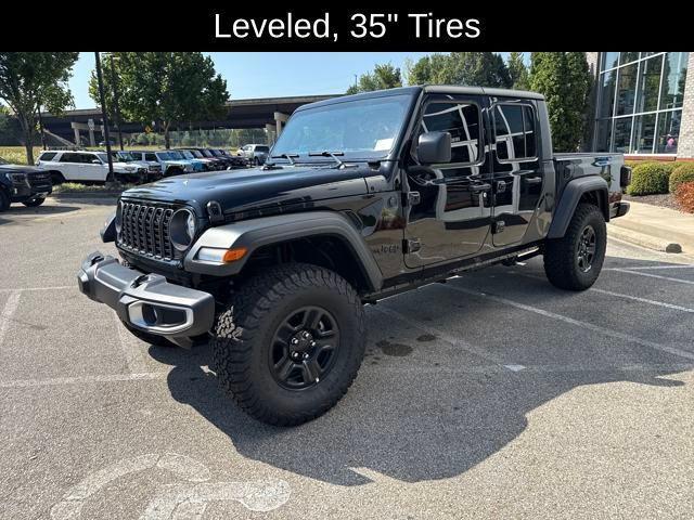 new 2025 Jeep Gladiator car, priced at $58,023