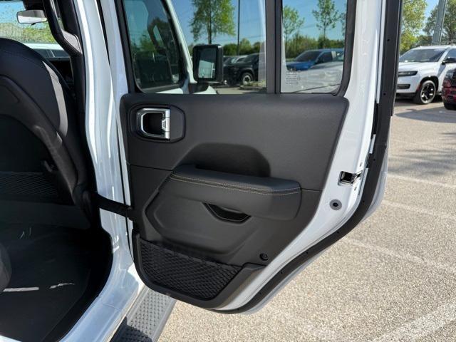new 2025 Jeep Wrangler car, priced at $53,028