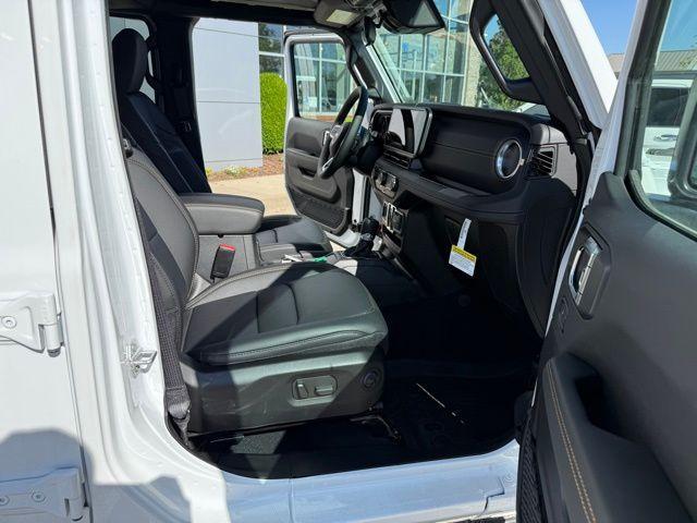 new 2025 Jeep Wrangler car, priced at $53,627