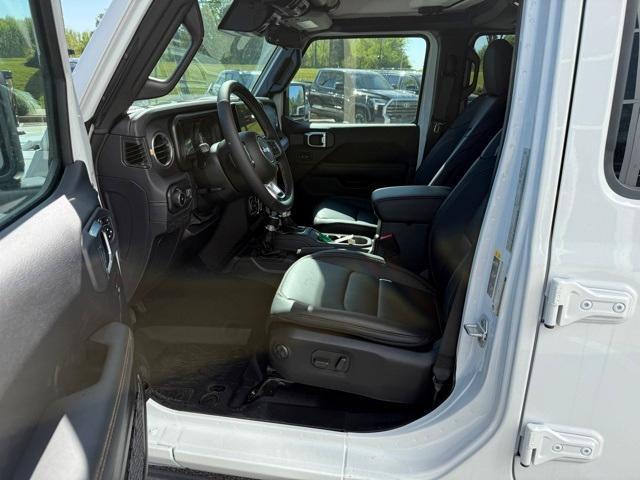 new 2025 Jeep Wrangler car, priced at $53,028