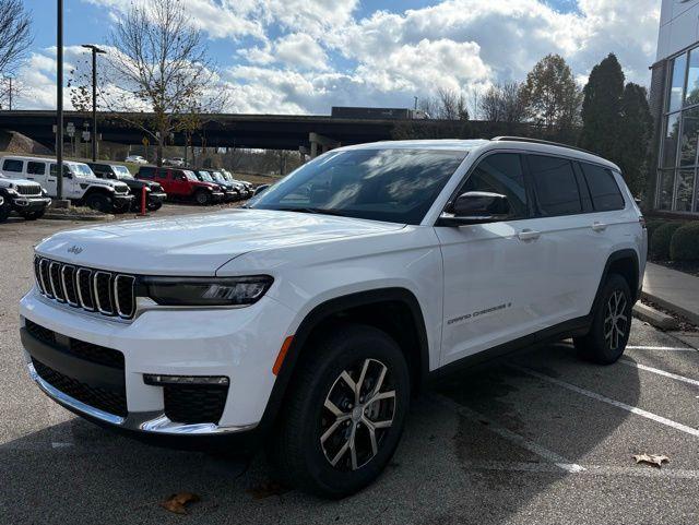 new 2025 Jeep Grand Cherokee L car, priced at $42,110