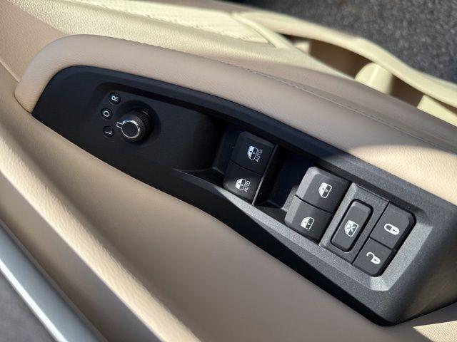 new 2025 Jeep Grand Cherokee car, priced at $46,415