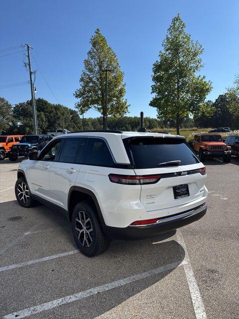 new 2025 Jeep Grand Cherokee car, priced at $46,415