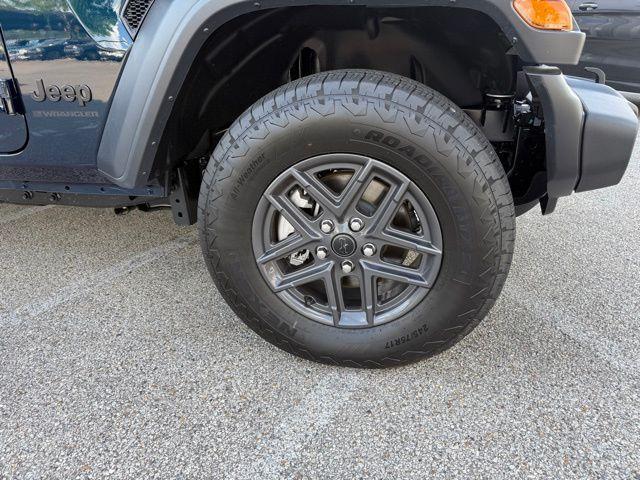 new 2025 Jeep Wrangler car, priced at $54,871