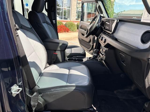 new 2025 Jeep Wrangler car, priced at $73,706