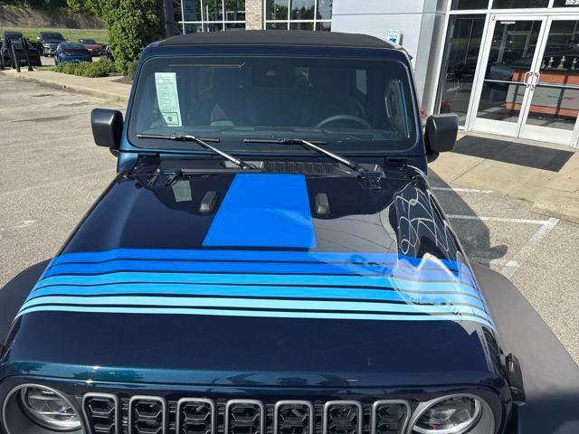 new 2025 Jeep Wrangler car, priced at $73,706