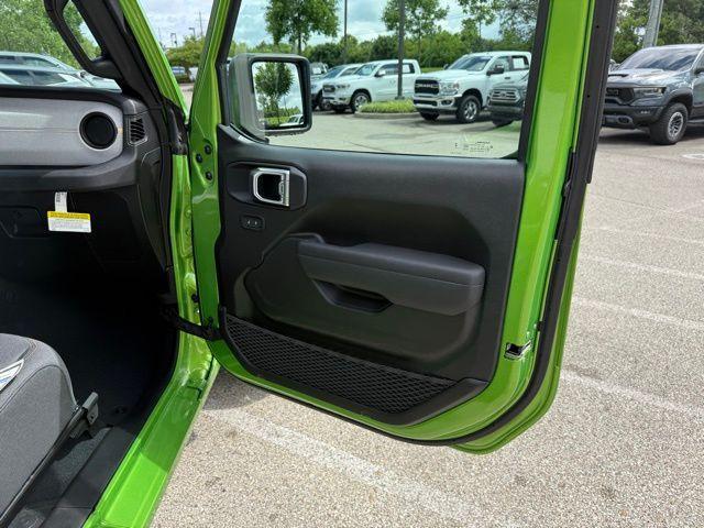 new 2025 Jeep Wrangler car, priced at $35,163