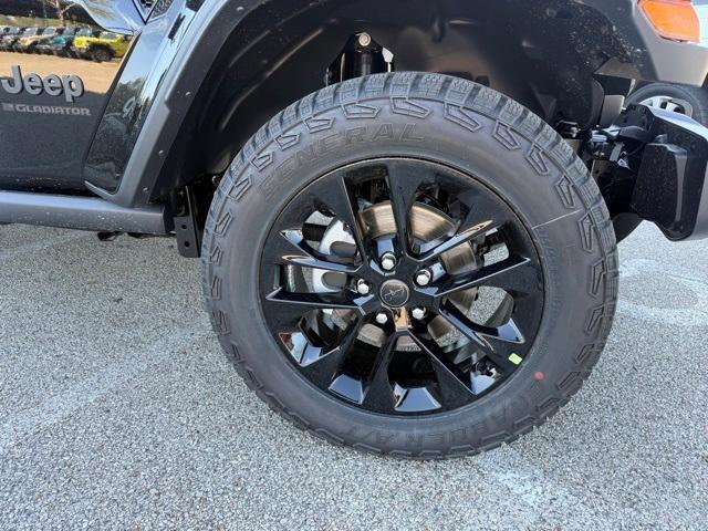 new 2025 Jeep Gladiator car, priced at $42,321