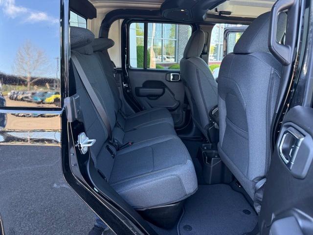 new 2025 Jeep Gladiator car, priced at $42,321