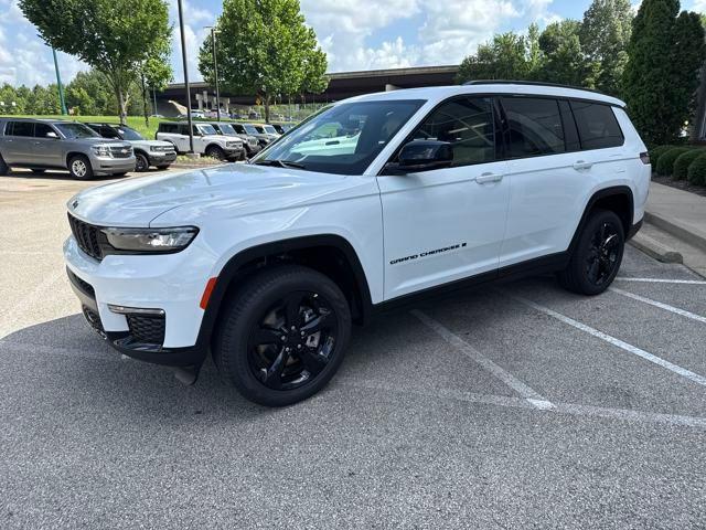 new 2025 Jeep Grand Cherokee L car, priced at $47,917