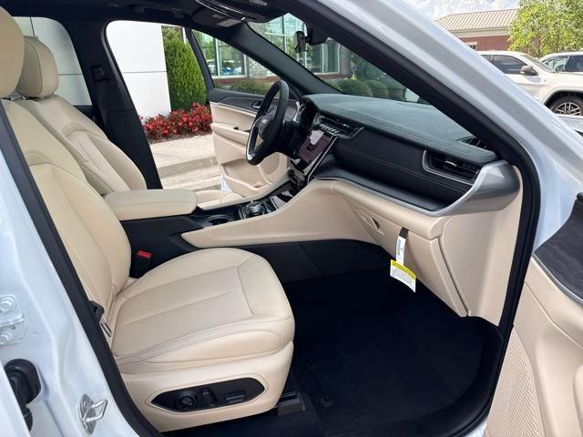 new 2025 Jeep Grand Cherokee L car, priced at $48,667
