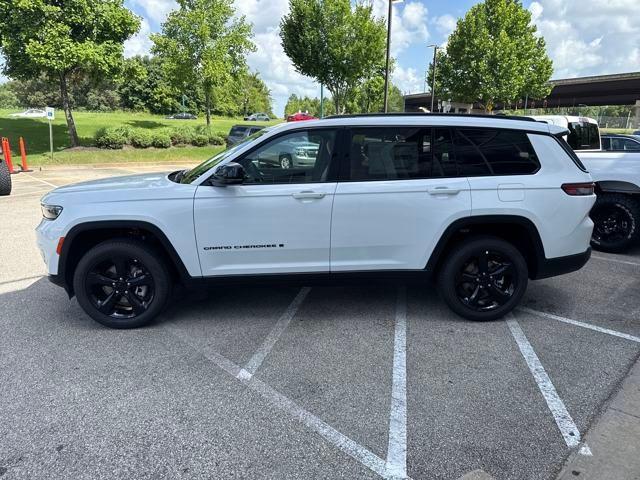 new 2025 Jeep Grand Cherokee L car, priced at $48,667