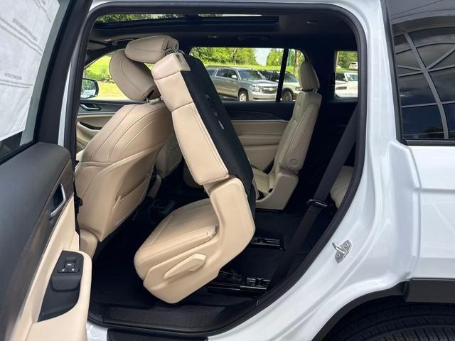 new 2025 Jeep Grand Cherokee L car, priced at $48,667