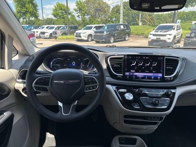 used 2023 Chrysler Pacifica Hybrid car, priced at $24,713