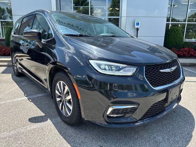 used 2023 Chrysler Pacifica Hybrid car, priced at $24,713