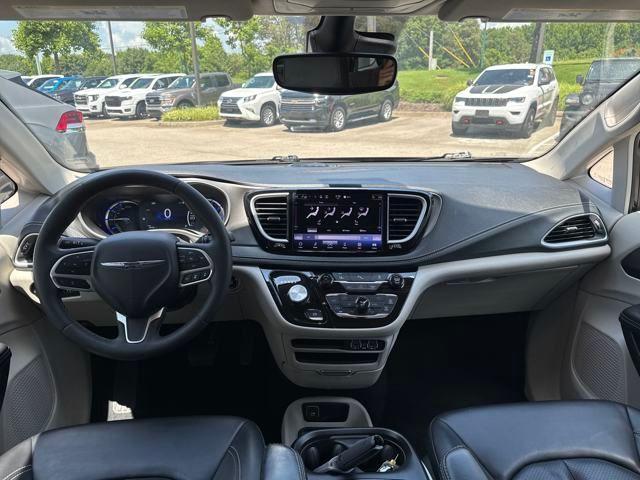 used 2023 Chrysler Pacifica Hybrid car, priced at $24,713