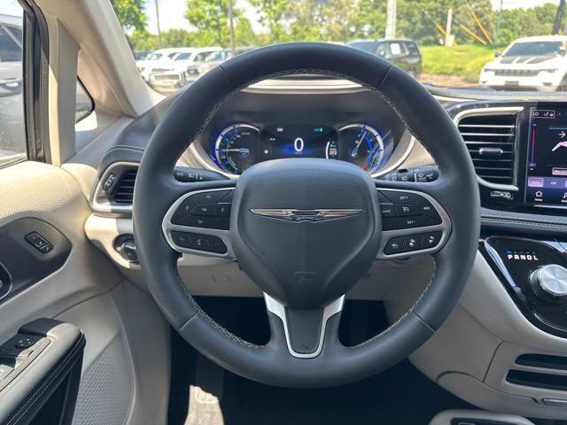 used 2023 Chrysler Pacifica Hybrid car, priced at $24,713