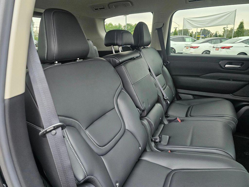 new 2026 Nissan Armada car, priced at $65,015