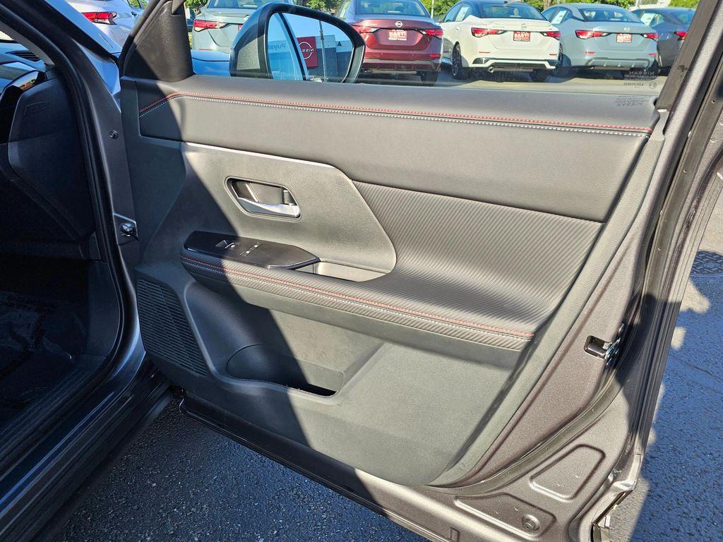 new 2025 Nissan Kicks car, priced at $28,457