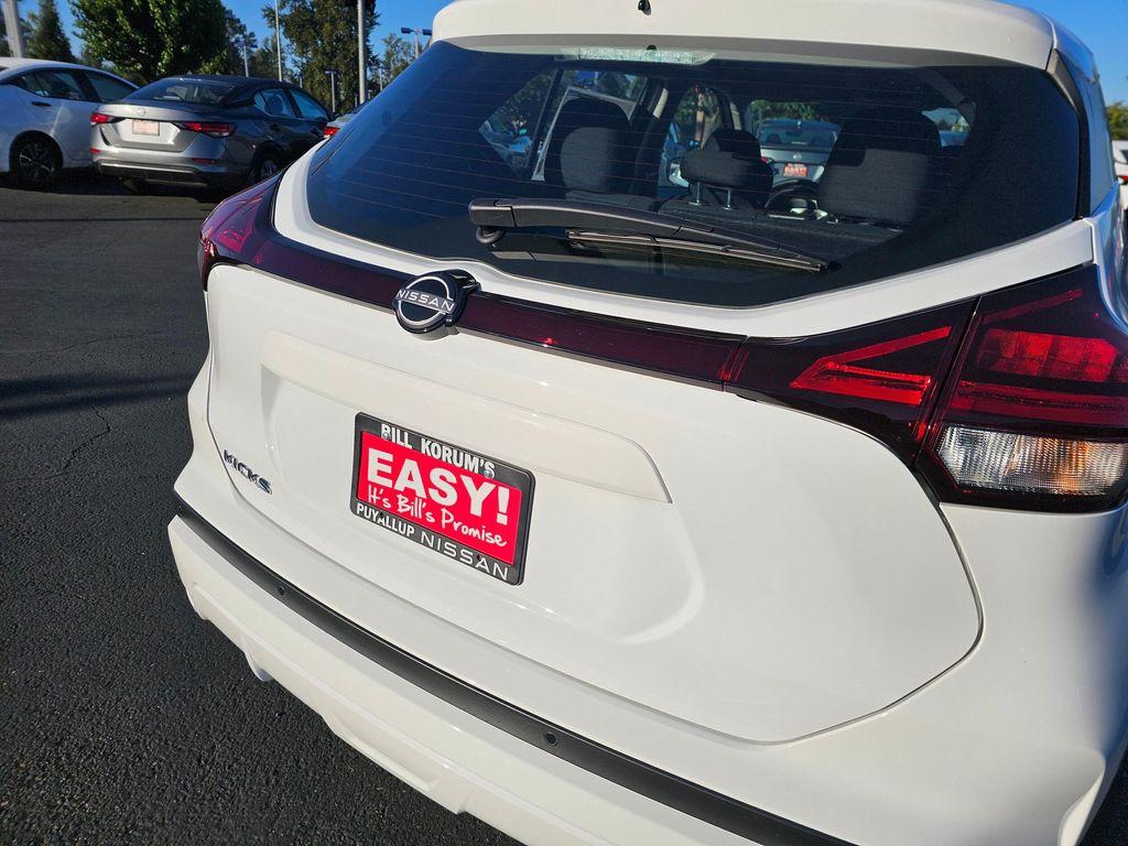new 2025 Nissan Kicks car, priced at $23,760