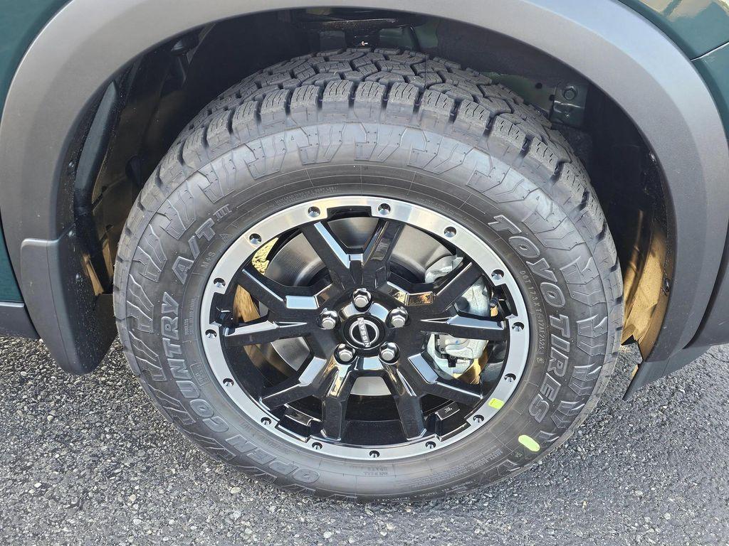 new 2025 Nissan Pathfinder car, priced at $43,957