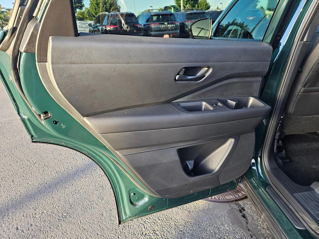 new 2025 Nissan Pathfinder car, priced at $43,957