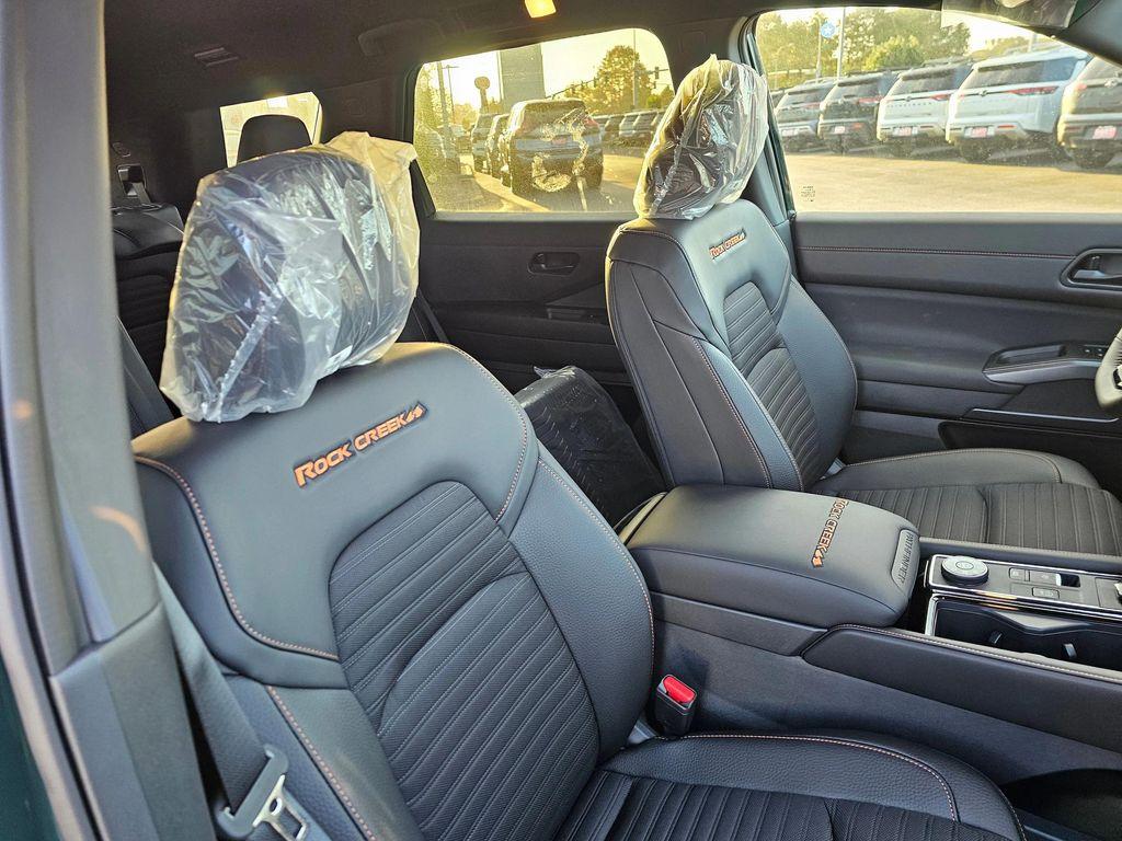 new 2025 Nissan Pathfinder car, priced at $43,957