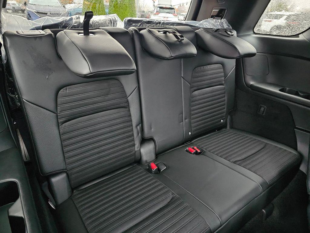 new 2025 Nissan Pathfinder car, priced at $45,112