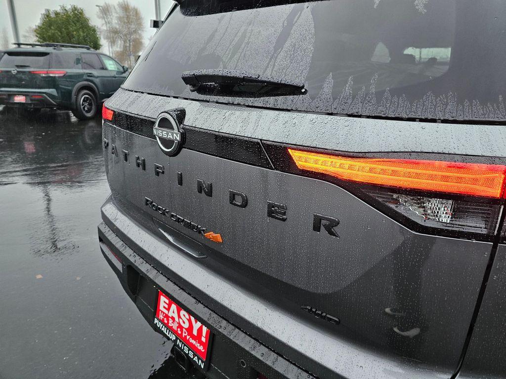 new 2025 Nissan Pathfinder car, priced at $45,112