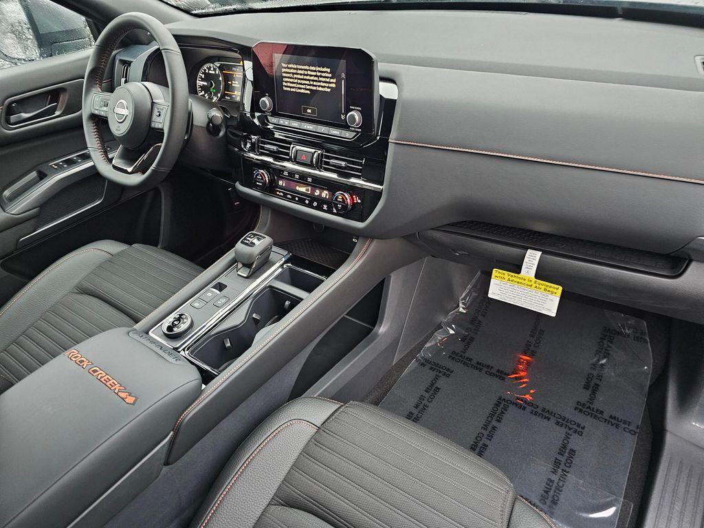 new 2025 Nissan Pathfinder car, priced at $45,112