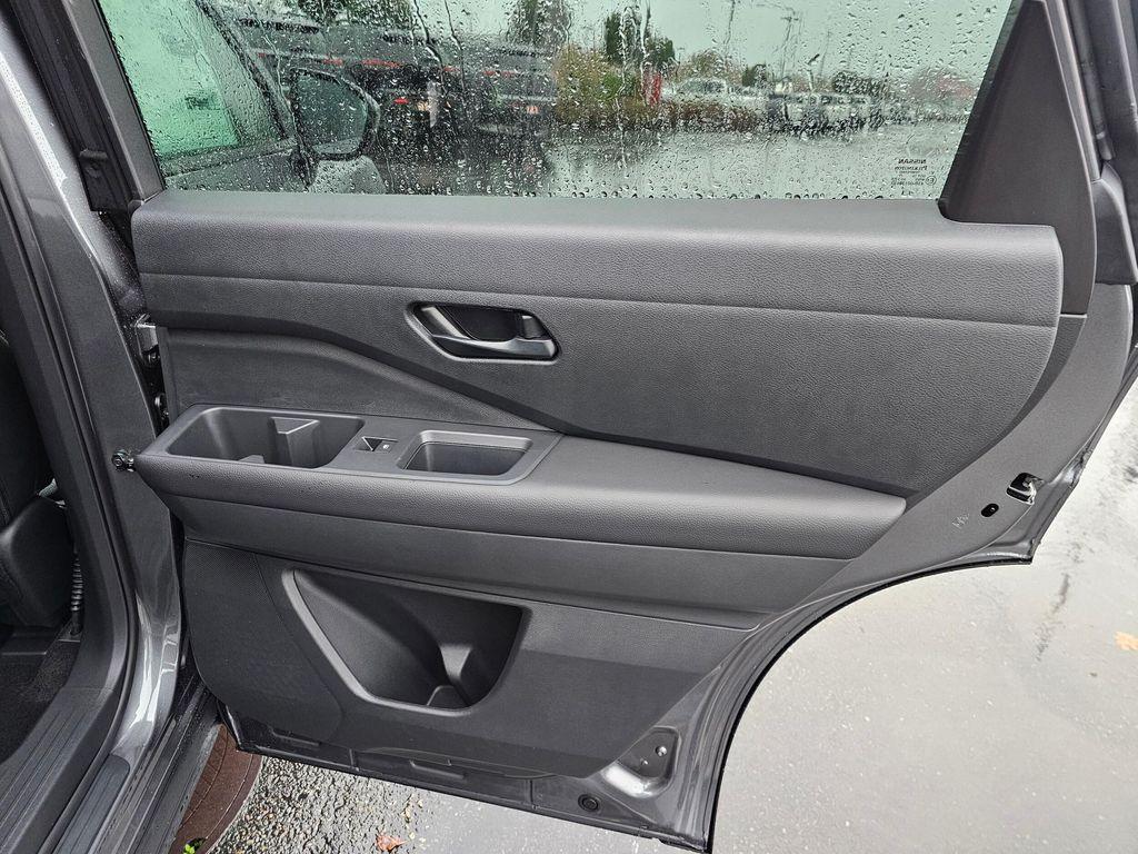 new 2025 Nissan Pathfinder car, priced at $45,112