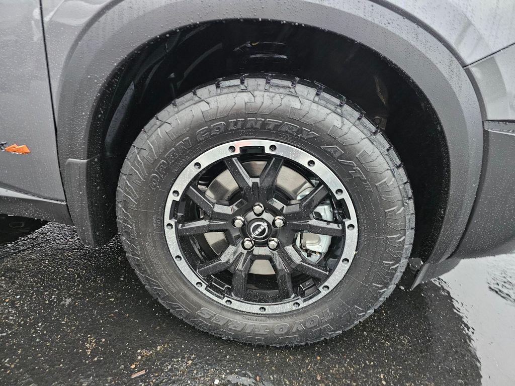 new 2025 Nissan Pathfinder car, priced at $45,112