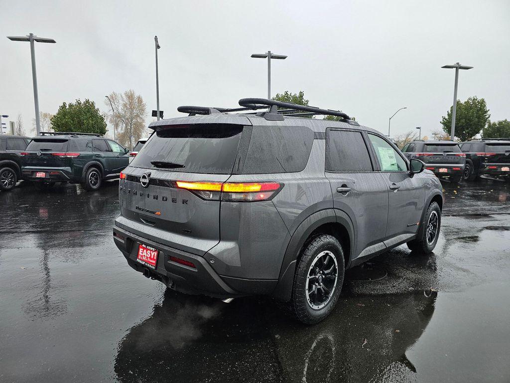 new 2025 Nissan Pathfinder car, priced at $45,112
