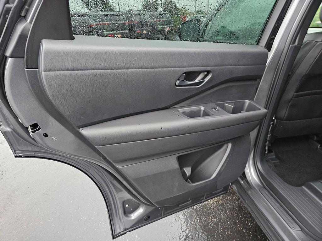 new 2025 Nissan Pathfinder car, priced at $45,112