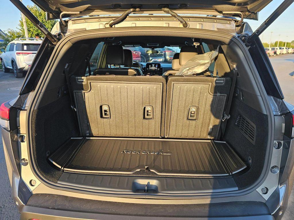 new 2025 Nissan Pathfinder car, priced at $39,264