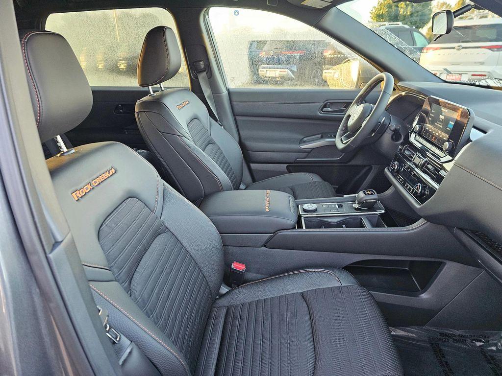 new 2025 Nissan Pathfinder car, priced at $39,264