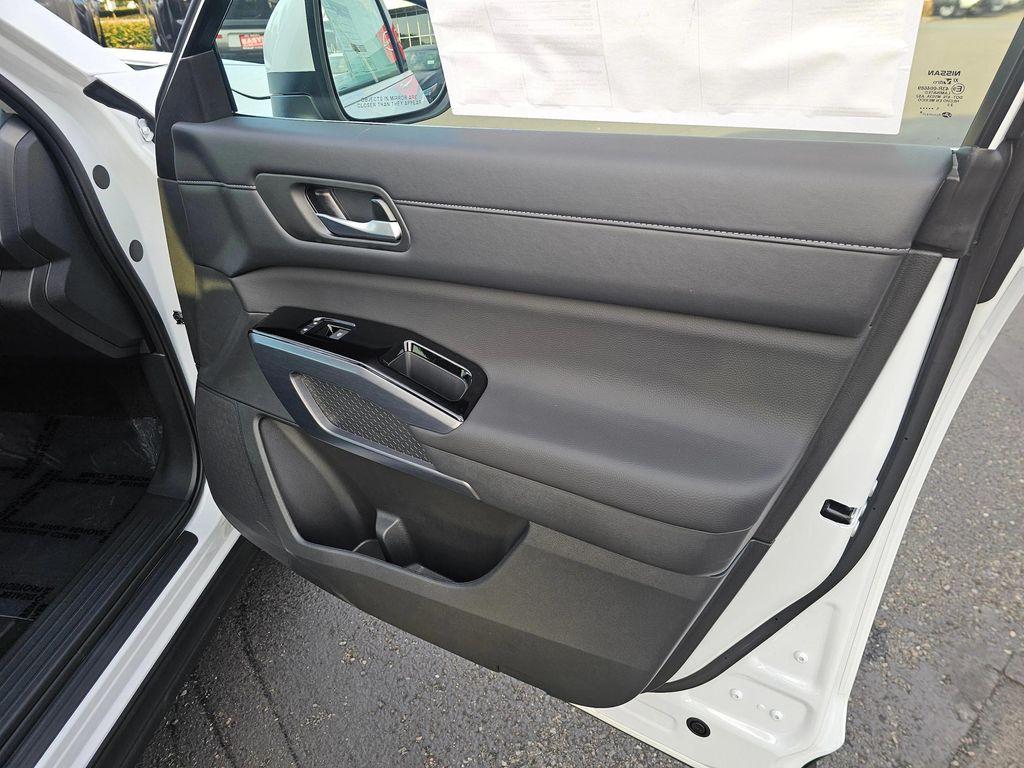 new 2025 Nissan Pathfinder car, priced at $45,766