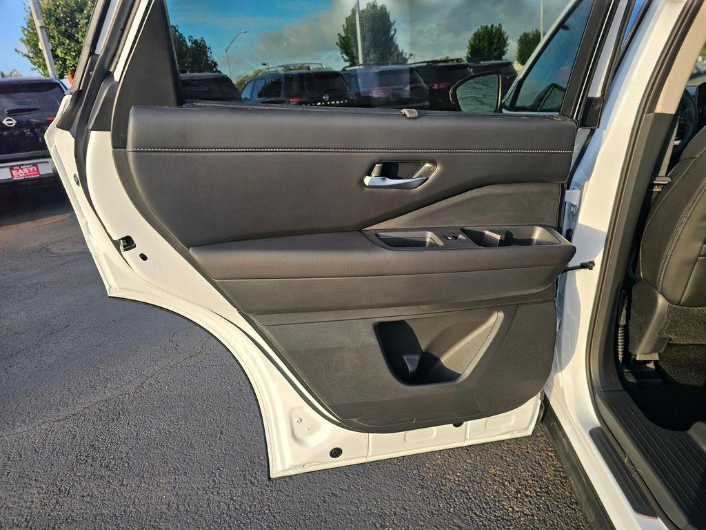 new 2025 Nissan Pathfinder car, priced at $45,766