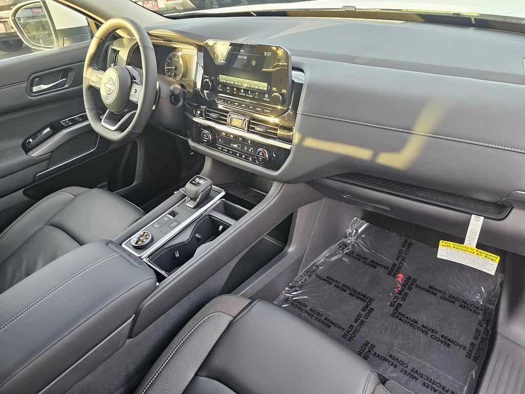 new 2025 Nissan Pathfinder car, priced at $45,766