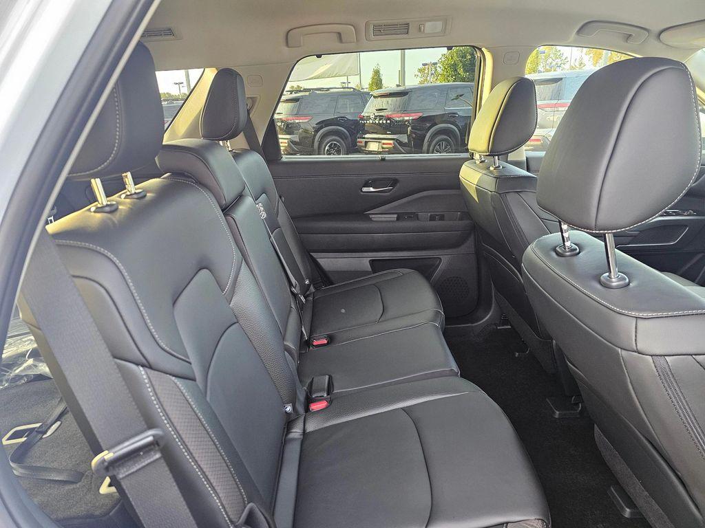 new 2025 Nissan Pathfinder car, priced at $45,766