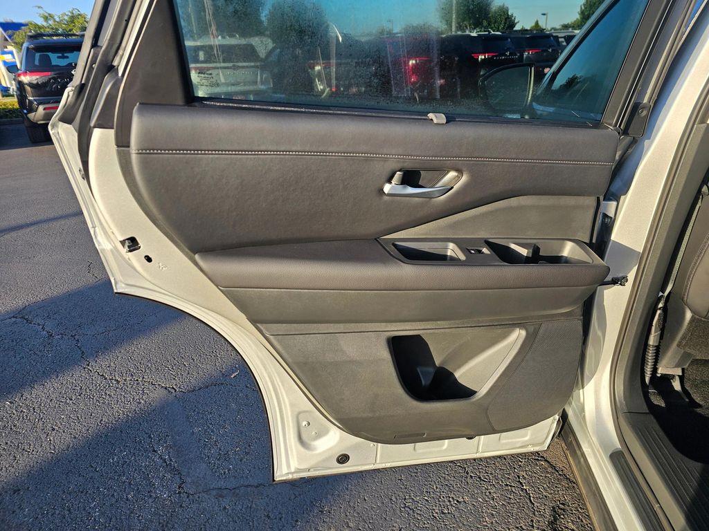 new 2025 Nissan Pathfinder car, priced at $43,715