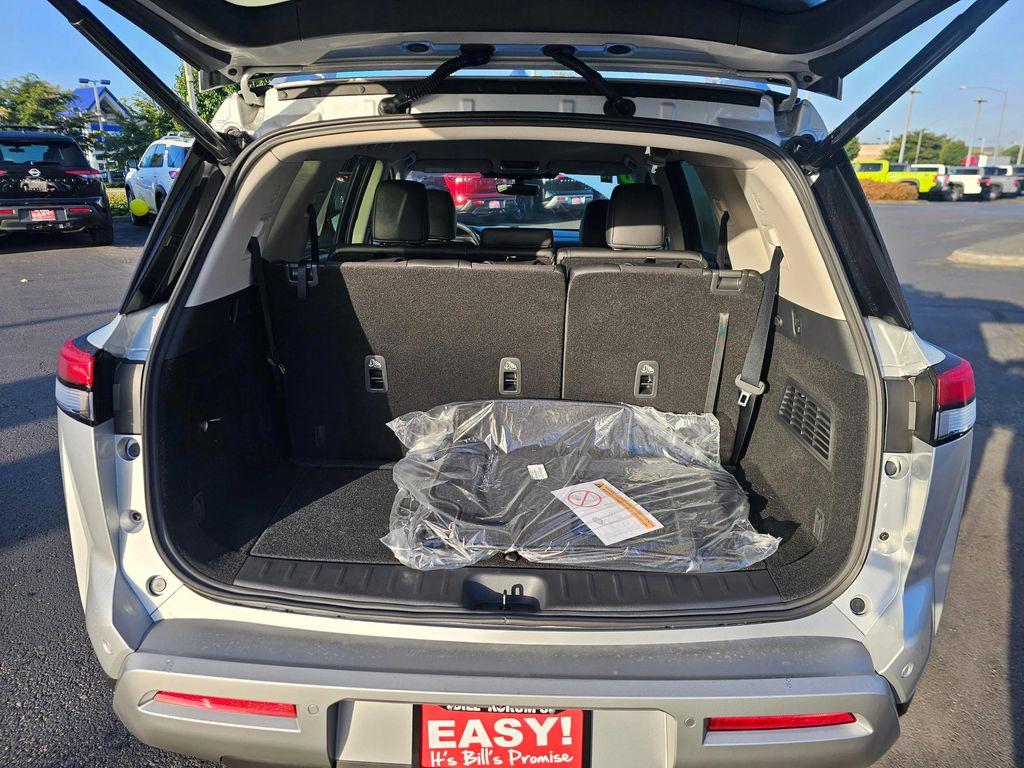 new 2025 Nissan Pathfinder car, priced at $43,715